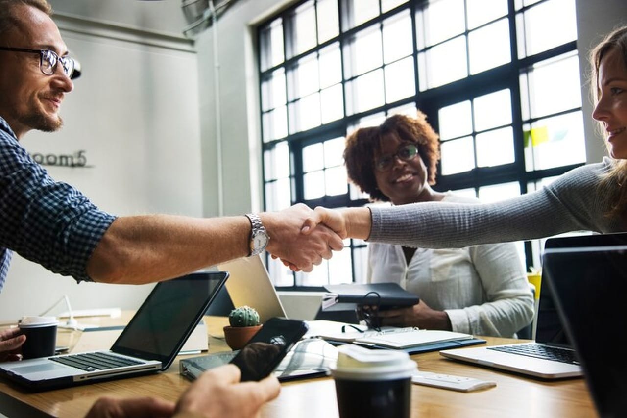 Sede de empresa: como garantir segurança e economia na escolha image 5 - Soluzzi